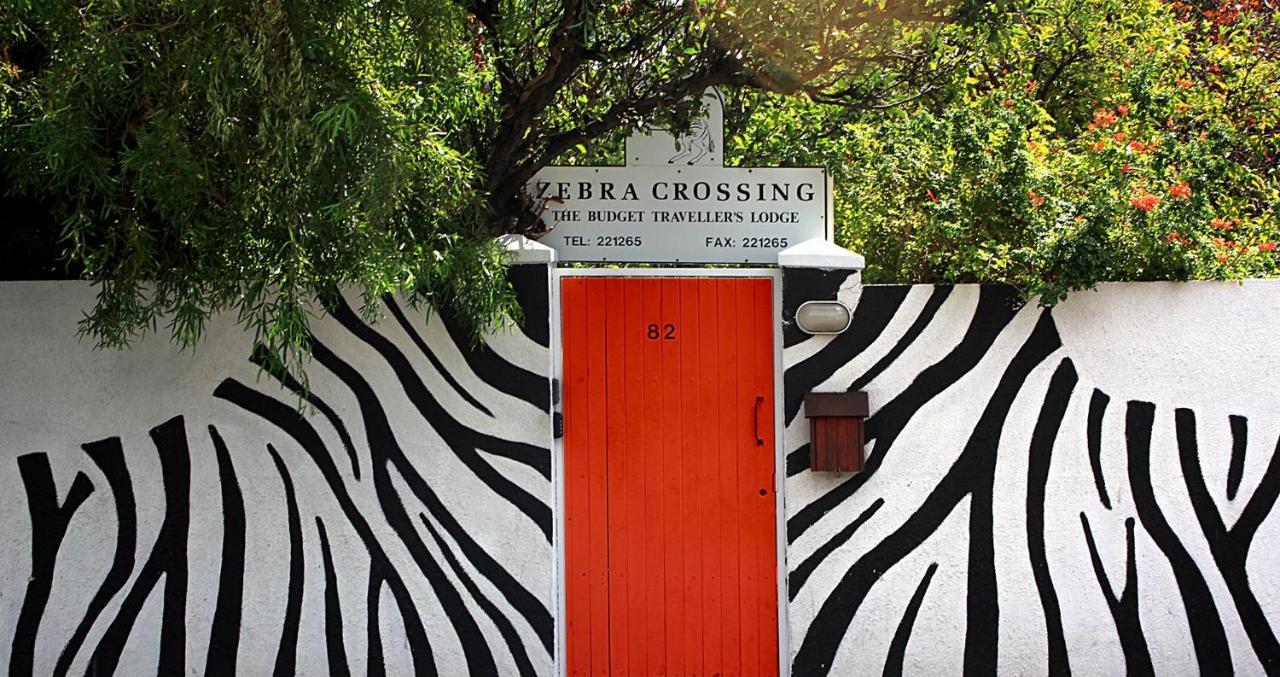 Zebra Crossing Backpacker Vandrarhem Kapstaden Exteriör bild